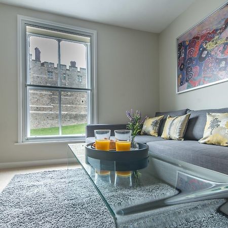 Central Windsor Apartment Facing The Castle Exteriér fotografie